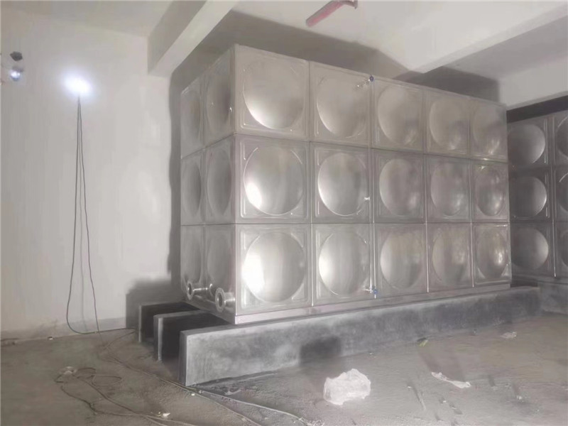 水電三局福建長(zhǎng)汀人民醫(yī)院五臺(tái)水箱